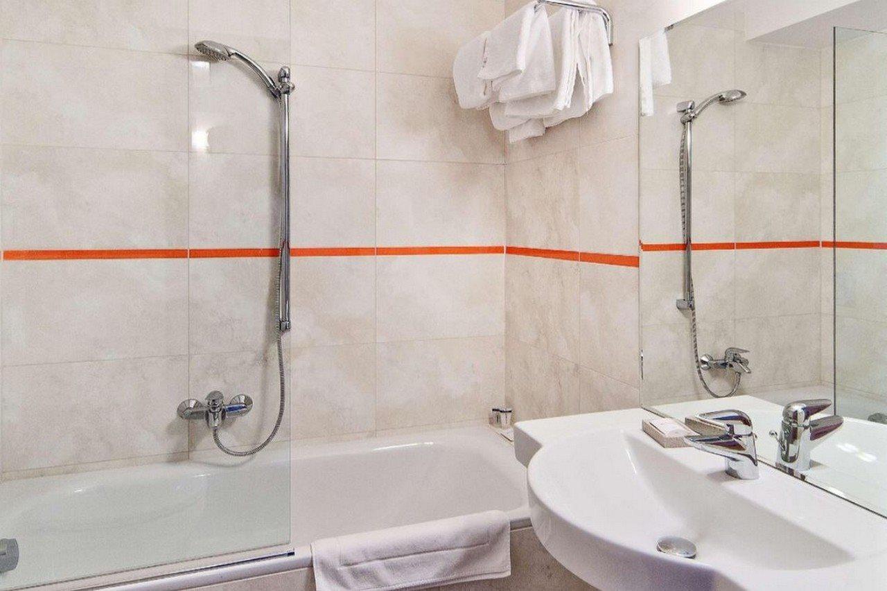 Hotel Poleczki Warsaw Airport Экстерьер фото